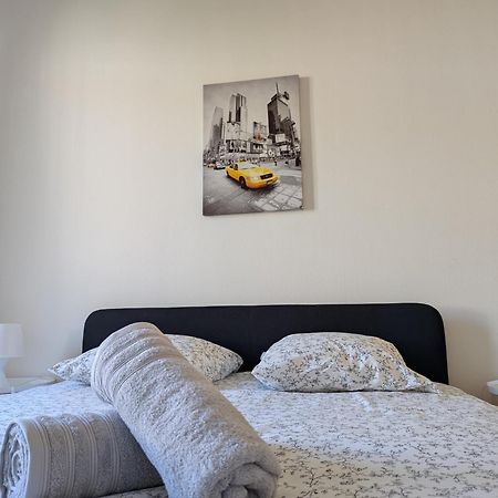 Le Mirage - Appartement 2 Chambres, Salon, Cuisine Equipee, Parking Et Wifi Gratuit Mulhouse Extérieur photo