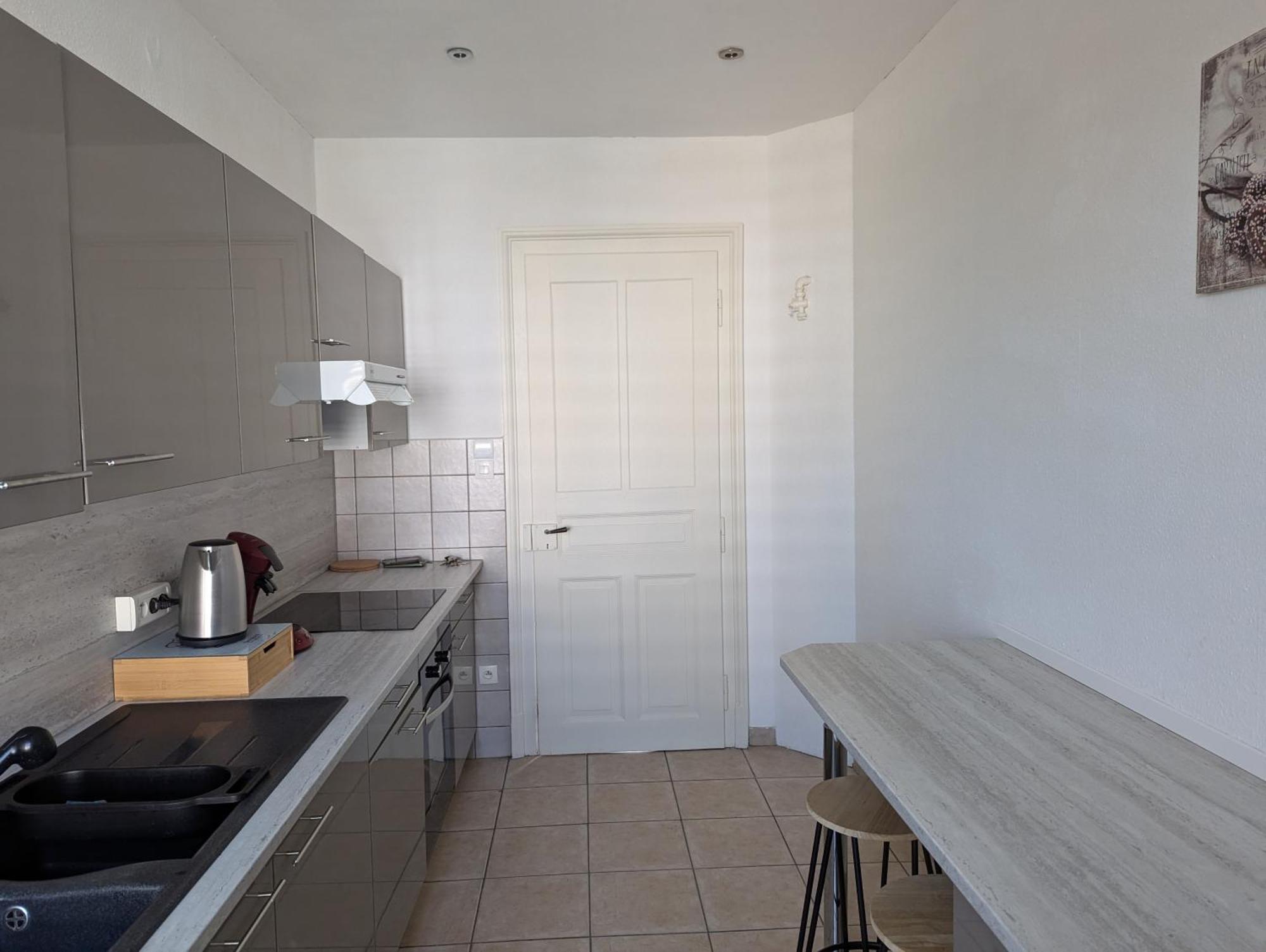 Le Mirage - Appartement 2 Chambres, Salon, Cuisine Equipee, Parking Et Wifi Gratuit Mulhouse Extérieur photo